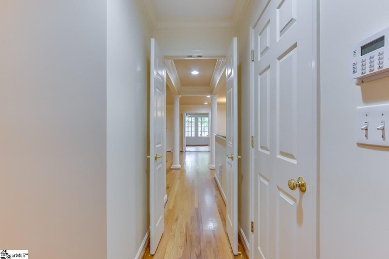 Property image 4 at 211 McDaniel Greene, Greenville, SC 29601