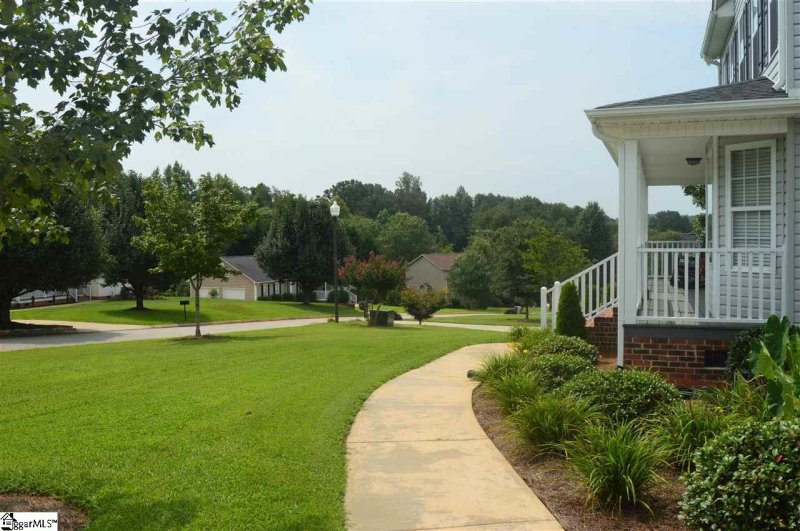 Property image 4 at 121 Saddlebrook Avenue, Pickens, SC 29671