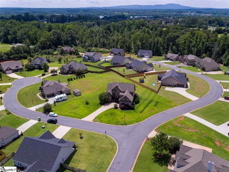 Property image 5 at 2 Azure Lane, Greer, SC 29651