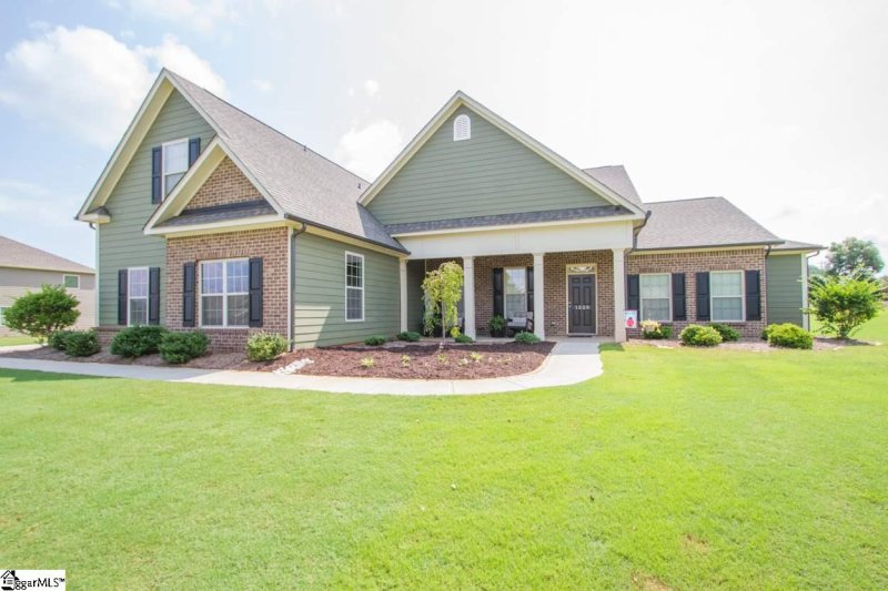 1000 Hillcrest Court