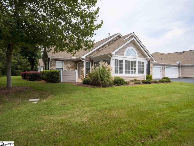 Property image 2 at 74 Fudora Circle, Simpsonville, SC 29681