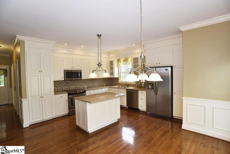 Property image 2 at 126 Rubiwood Circle, Greer, SC 29651