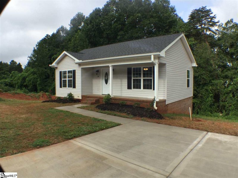 Property image 2 at 201 Nicholas Court, Easley, SC 29640