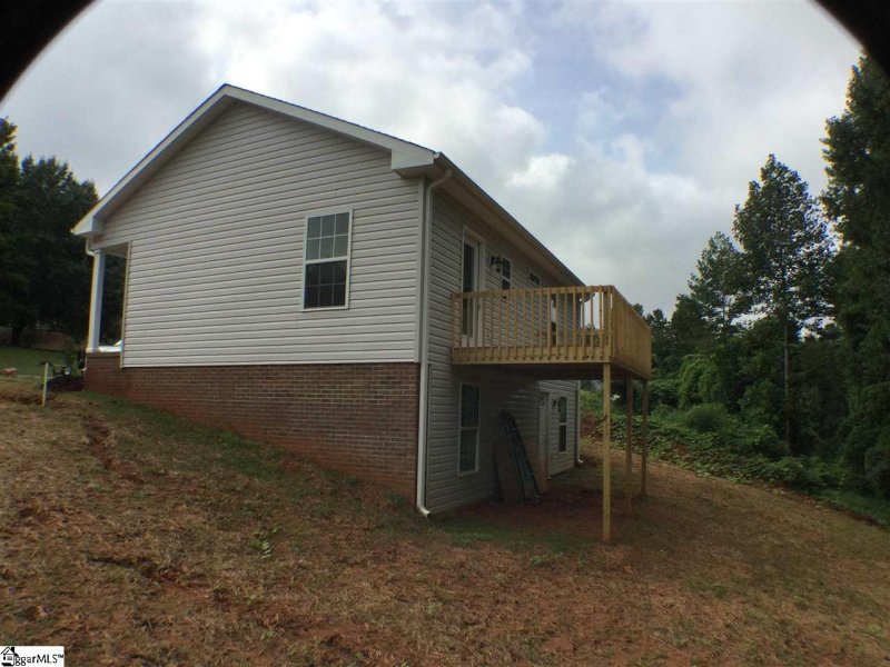 Property image 3 at 201 Nicholas Court, Easley, SC 29640