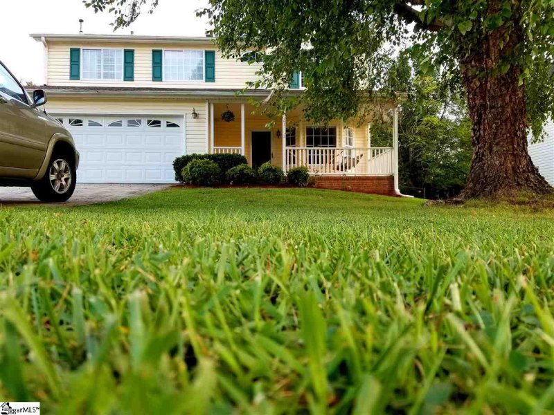 Property image 2 at 21 Michell Drive, Taylors, SC 29687