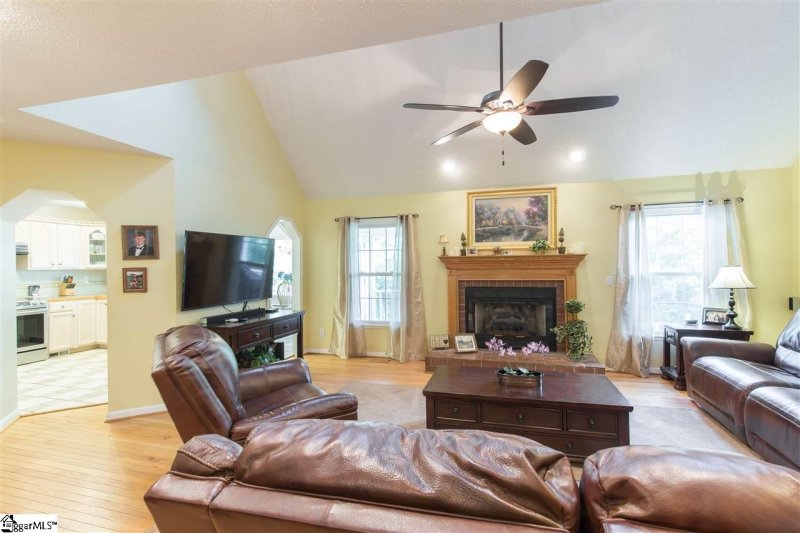 Property image 4 at 171 Silvery Lane, Liberty, SC 29657