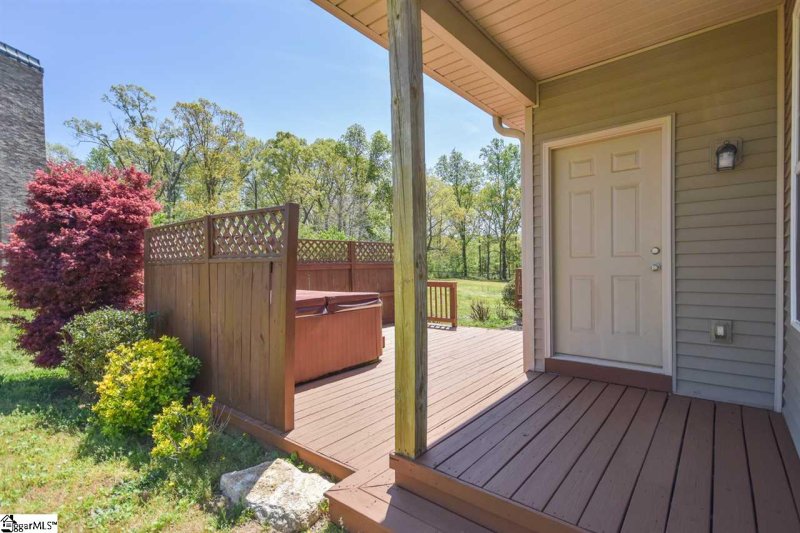 Property image 2 at 201 Fox Farm Way, Greer, SC 29651