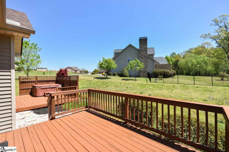 Property image 4 at 201 Fox Farm Way, Greer, SC 29651