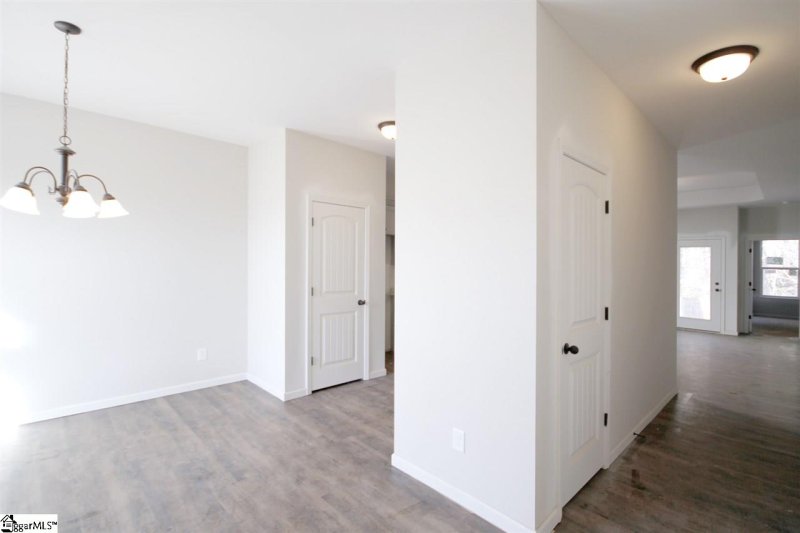 Property image 4 at 207 Magnolia Lane, Pendleton, SC 29670