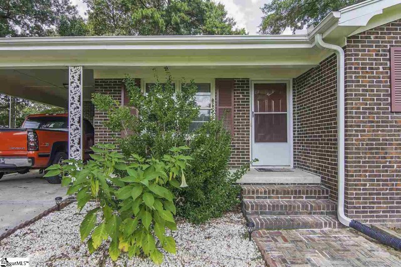 Property image 3 at 103 Lonnie Avenue, Simpsonville, SC 29681