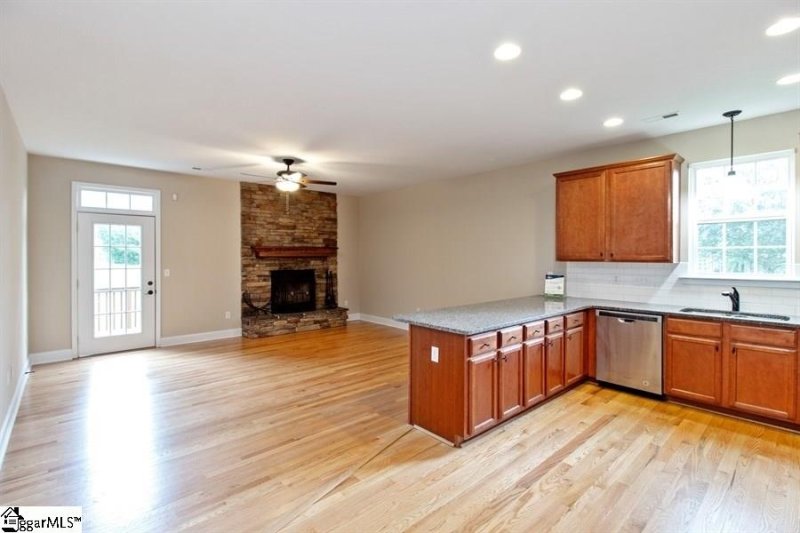 Property image 5 at 308 Wittrock Court, Taylors, SC 29687