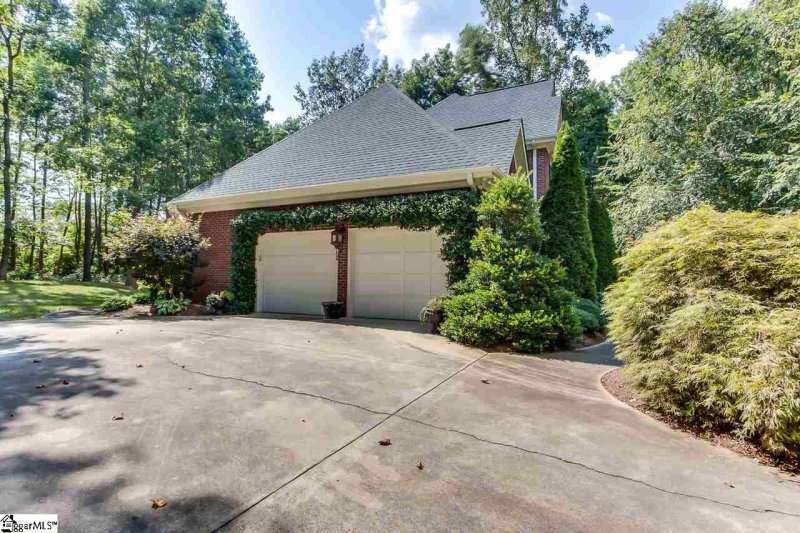 Property image 4 at 511 Shadow Oaks Drive, Easley, SC 29642