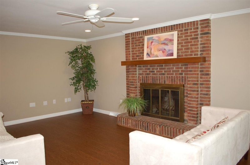 Property image 4 at 109 Holly Hill Lane, Simpsonville, SC 29681