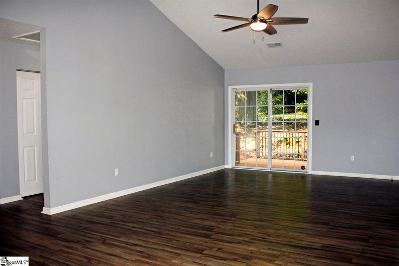 Property image 4 at 5 Wood Spring Court, Greer, SC 29651-3954