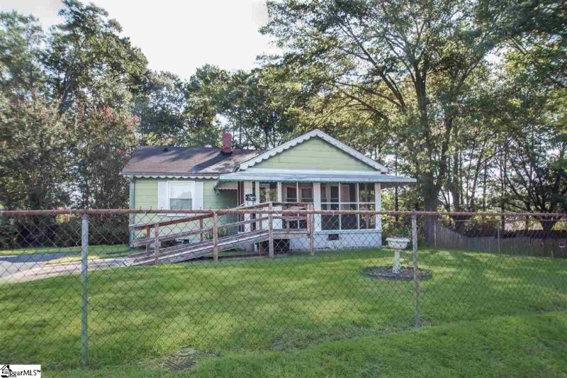 Property image 4 at 117 Roper Street, Easley, SC 29640