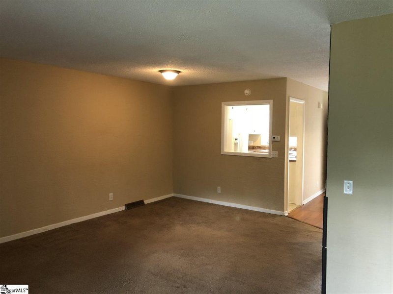 Property image 5 at 7 Creekside Way, Greenville, SC 29609