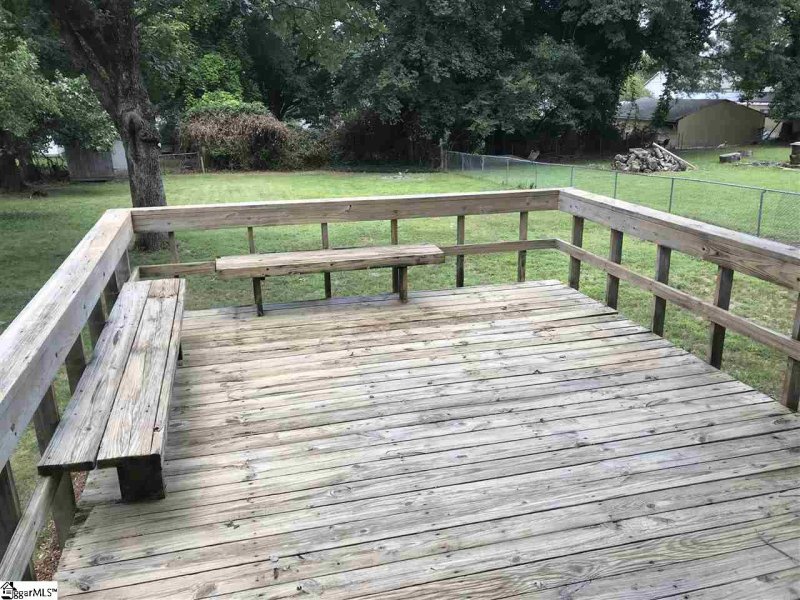 Property image 2 at 412 Loganberry Circle, Greenville, SC 29609