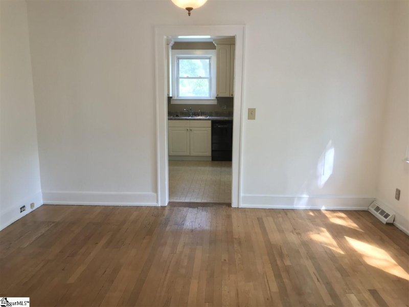 Property image 4 at 412 Loganberry Circle, Greenville, SC 29609