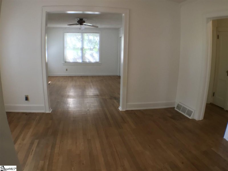Property image 5 at 412 Loganberry Circle, Greenville, SC 29609