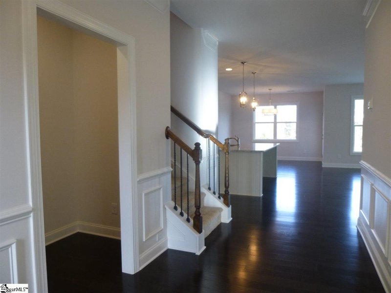 Property image 4 at 124 Broadleigh Court, Boiling Springs, SC 29316