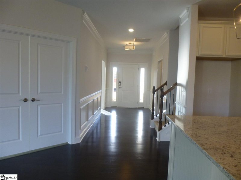 Property image 5 at 124 Broadleigh Court, Boiling Springs, SC 29316