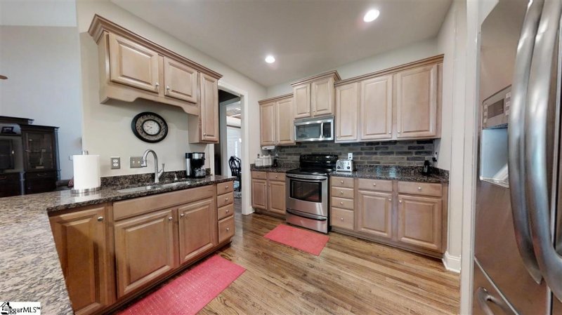 Property image 4 at 106 Quercus Run, Fountain Inn, SC 29644