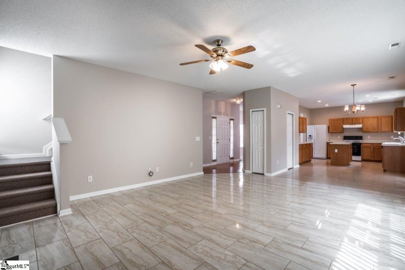 Property image 5 at 725 Bent Hollow Court, Moore, SC 29369