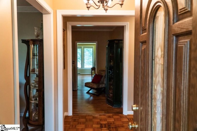 Property image 5 at 102 Lakewood Circle, Greer, SC 29651