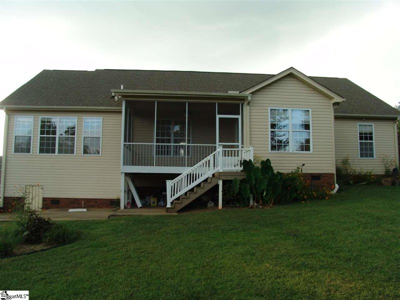 Property image 4 at 335 Mellow Way, Greer, SC 29651