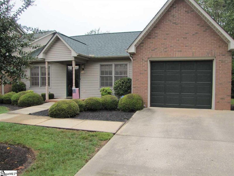 Property image 2 at 108 D Pinnancle Lane, Easley, SC 29642
