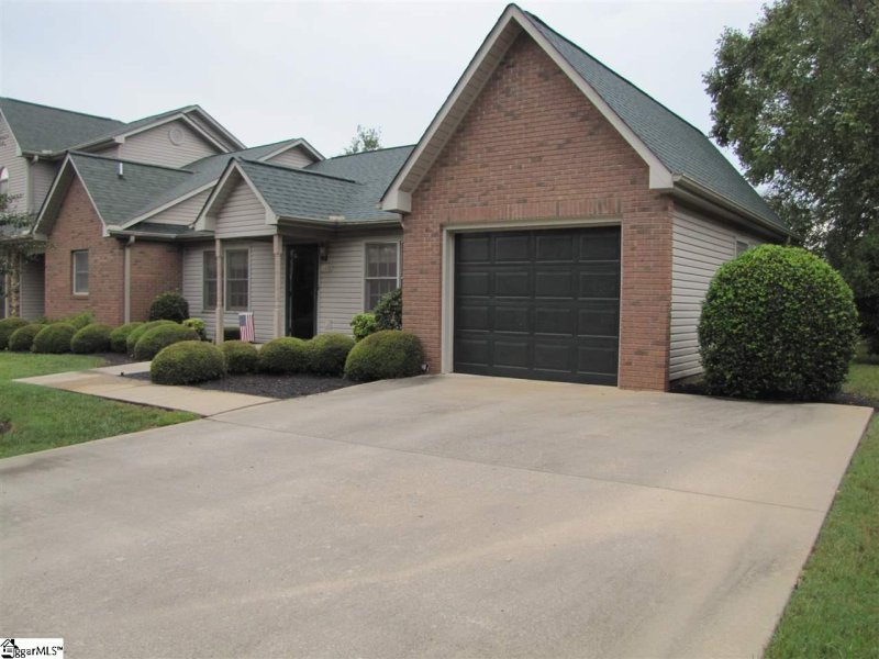 Property image 3 at 108 D Pinnancle Lane, Easley, SC 29642