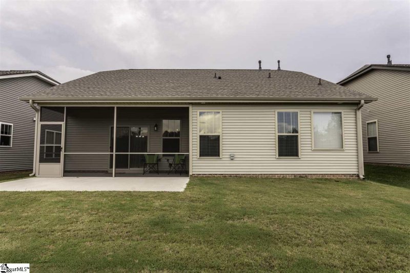 Property image 2 at 105 Creekland Way, Taylors, SC 29687