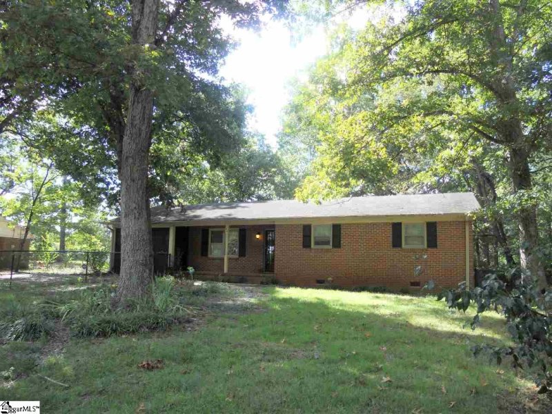 Property image 2 at 148 Woodridge Circle, Greenville, SC 29607