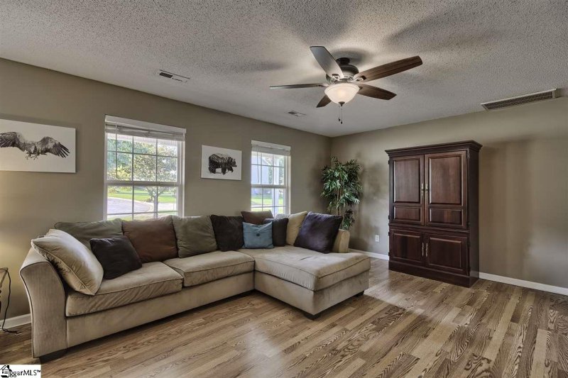 Property image 3 at 124 Marah Lane, Greer, SC 29651