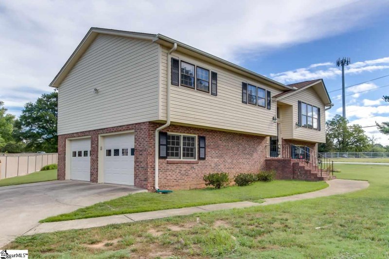 Property image 3 at 100 Whitestone Avenue, Mauldin, SC 29662