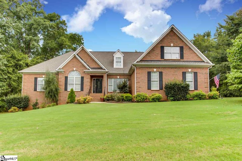 104 Glen Meadows Drive