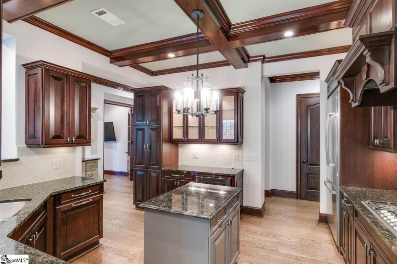 Property image 5 at 172 Ridgeland Drive, Greenville, SC 29601