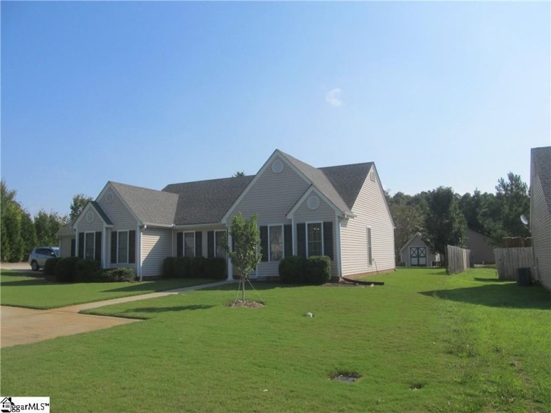 Property image 2 at 100 Raptor Court, Anderson, SC 29621