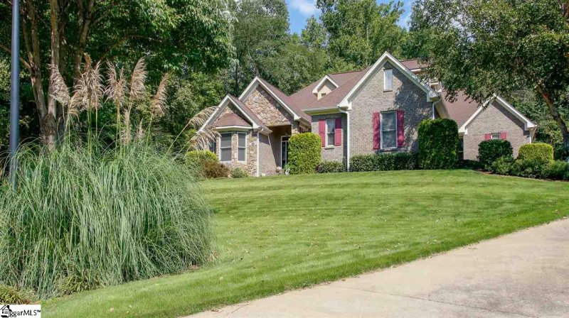 Property image 3 at 11 Pinerock Drive, Travelers Rest, SC 29690-8189