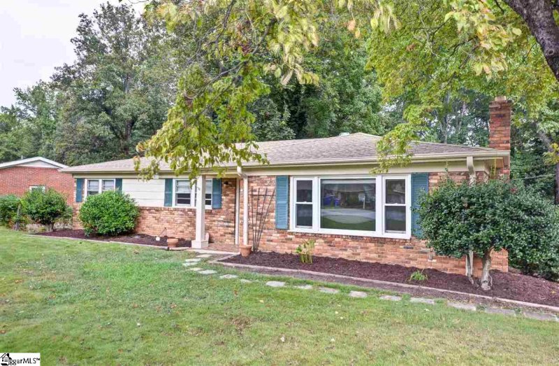 Property image 2 at 25 Dera Street, Greenville, SC 29615