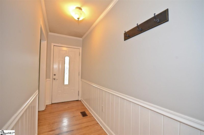 Property image 3 at 25 Dera Street, Greenville, SC 29615