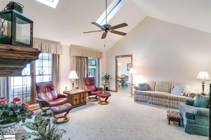 Property image 5 at 102 Ledgewood Way, Greenville, SC 29609