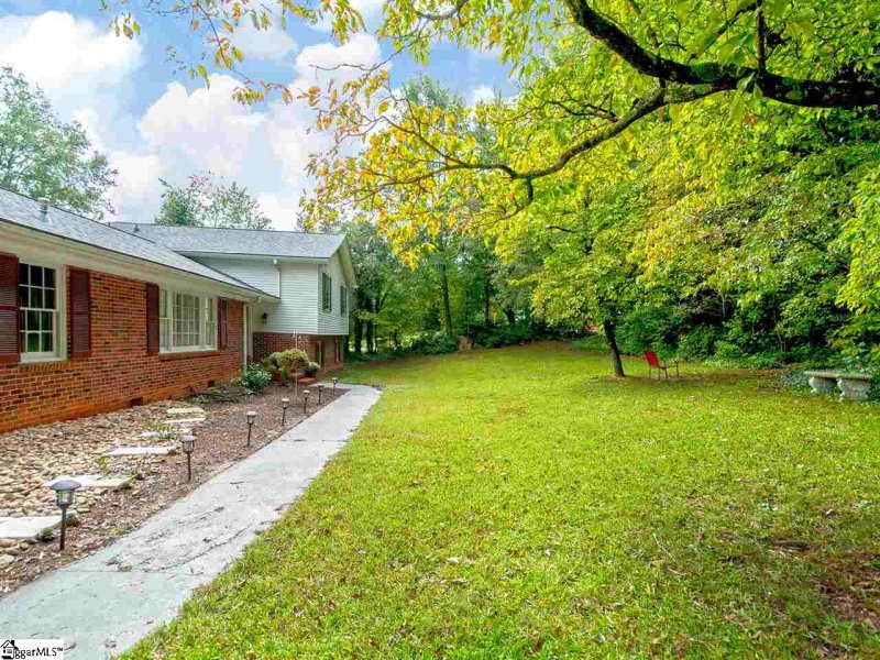 Property image 3 at 1 Edwards Mill Court, Taylors, SC 29687