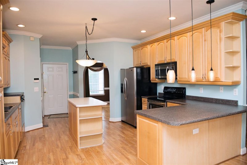 Property image 3 at 112 Burlwood Drive, Greer, SC 29651