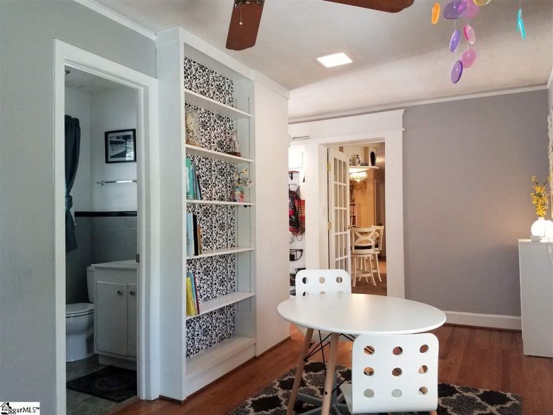 Property image 5 at 210 Thornwood Drive, Taylors, SC 29687