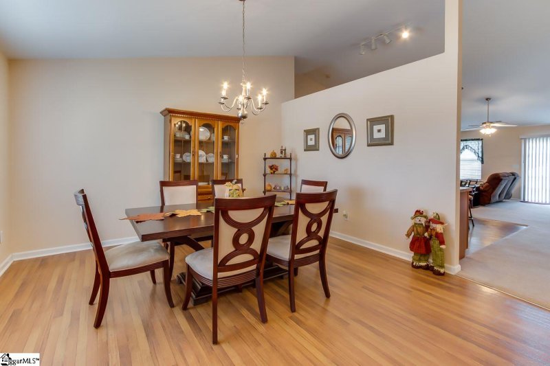 Property image 5 at 4 Cardona Court, Greenville, SC 29611