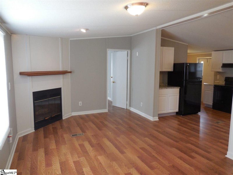 Property image 3 at 109 Jyniece Court, Easley, SC 29640