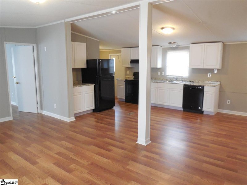 Property image 4 at 109 Jyniece Court, Easley, SC 29640