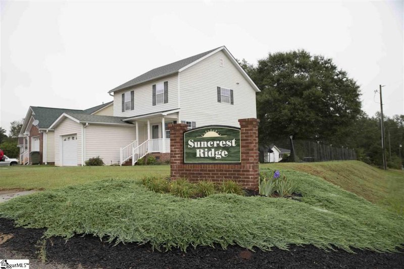 Property image 3 at 104 Cosmos Lane, Greer, SC 29651