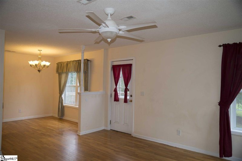 Property image 5 at 104 Cosmos Lane, Greer, SC 29651